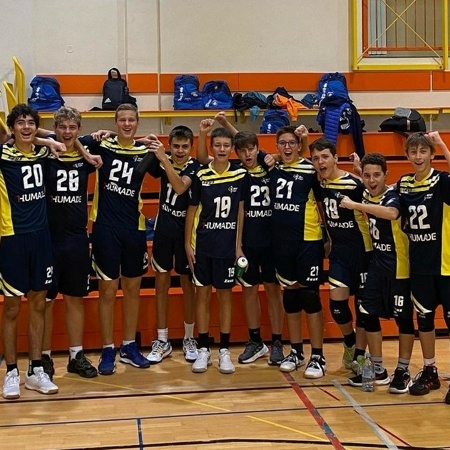 Odbojka in odbojka na mivki za fante - treningi pri Beach volley klubu Koper